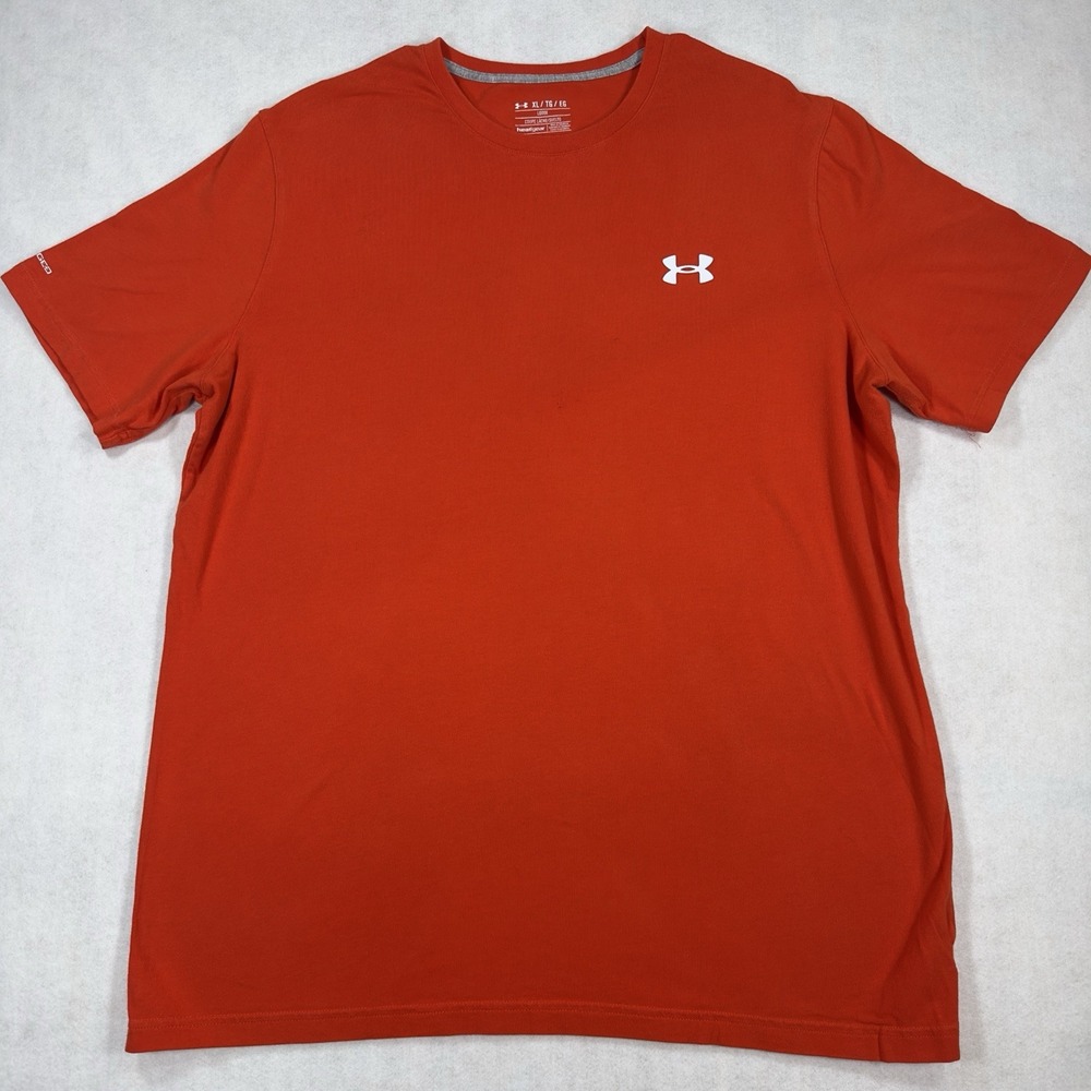 Under Armour HeatGear Mens XL Red Loose Fit Short Sleeve Athletic T Shirt